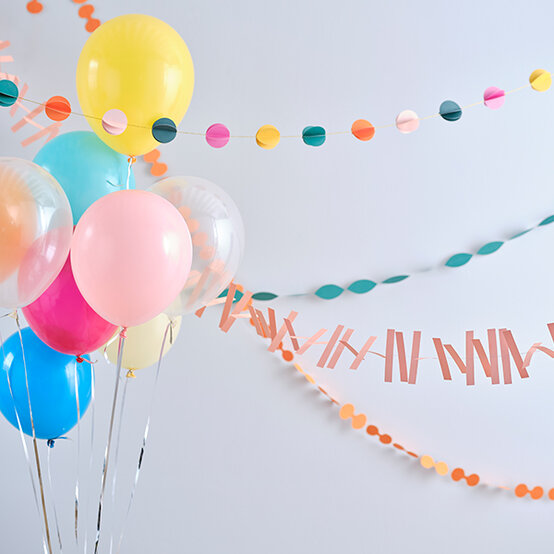 paper-garlands.jpg?sw=554&q=85