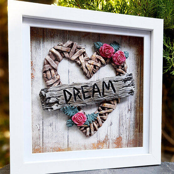 antony-minnis-sweet-dreams.jpg?sw=554&q=85