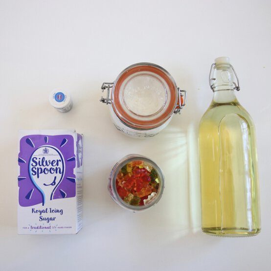 edible-slime-step-3.jpg?sw=554&q=85