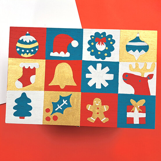 idea%5Fhow%2Dto%2Dmake%2Da%2Dcolourful%2Dchristmas%2Deve%2Dbox%5Fstep4a.jpg?sw=554&q=85