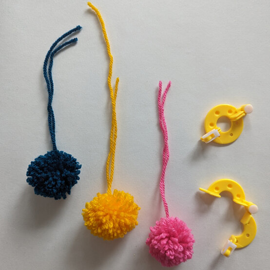 idea_how-to-make-celebration-bunting_step4b.jpg?sw=554&q=85