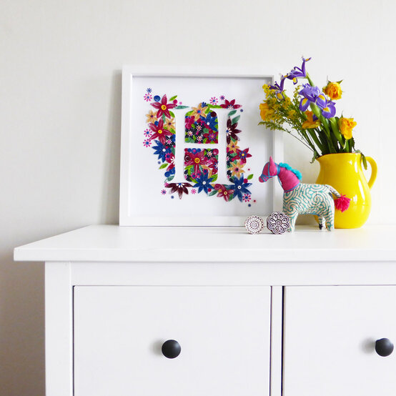 4.letterboxframesquare.jpg?sw=554&q=85