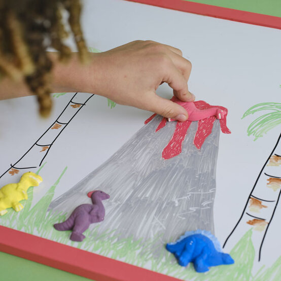 ideas%5Feasy%2Dkids%2Dcrafts%2Dfor%2Dthis%2Dsummer%5Fdinosaur%2Dmagnets.jpg?sw=554&q=85