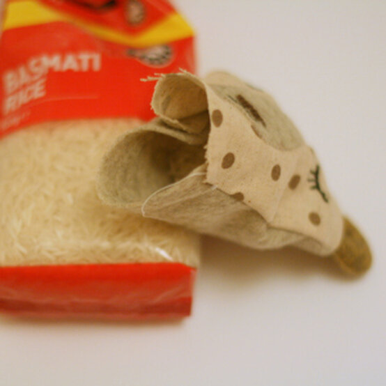 bear-handwarmers-little-button-diaries-9.jpg?sw=554&q=85