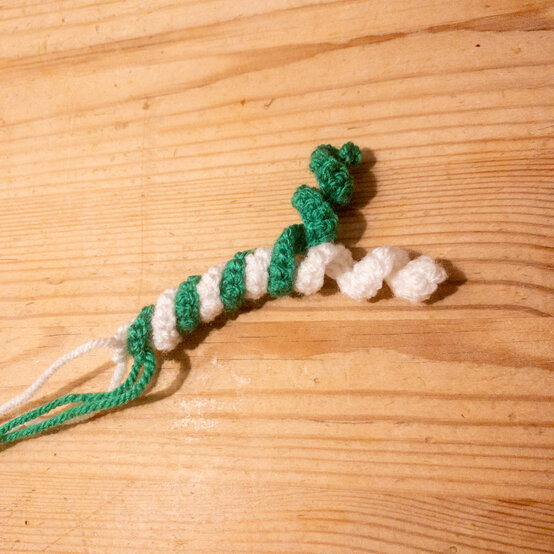 door_wreath_in_progress.jpg?sw=554&q=85