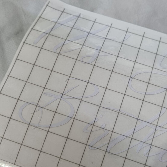 idea_how-to-make-personalised-balloons-orange_step5.jpg?sw=554&q=85