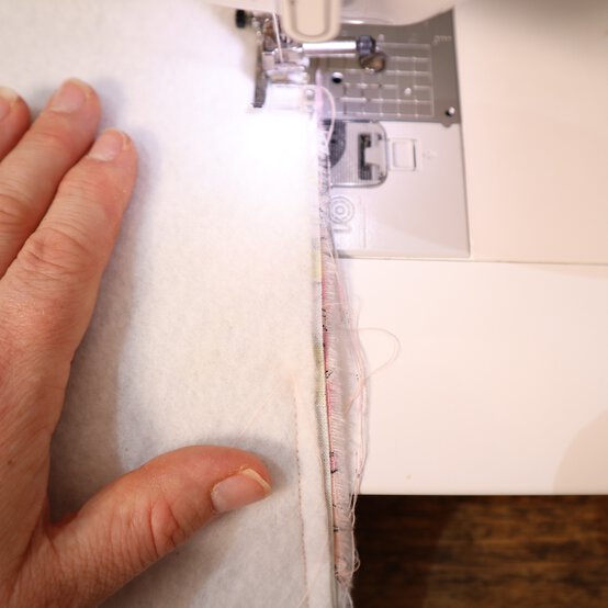 cutlery-roll_step7_2.jpg?sw=554&q=85