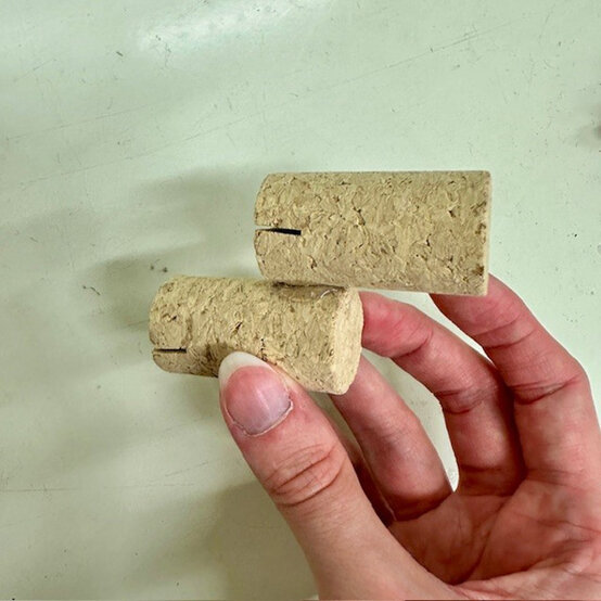 idea%5Fchristmas%2Dcrafts%2Dfor%2Dkids%2Dreindeer%5Fstep%2D9.jpg?sw=554&q=85