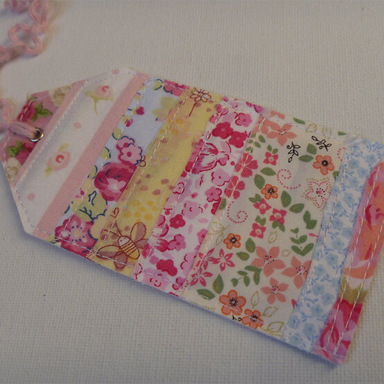 artisan-emma-hughes-fabric-gift-tag.jpg?sw=554&q=85