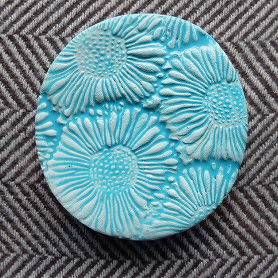 air-dry-coasters-step11.jpg?sw=554&q=85