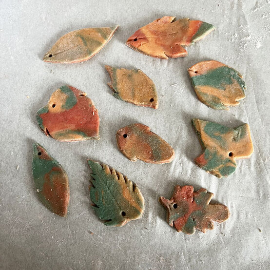 autumn-salt-dough-garland_step-6.jpg?sw=554&q=85