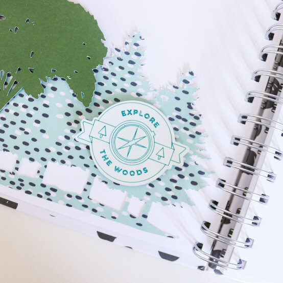 cricut_how-to-make-an-adventure-scrapbook-layout_step5.jpg?sw=554&q=85