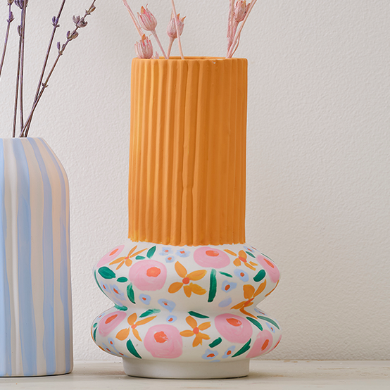 idea%5Fways%2Dto%2Ddecorate%2Da%2Dvase%5Ffloral.png?sw=554&q=85