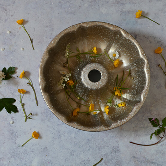 botanical-bundt_ice-play-ideas13.jpg?sw=554&q=85