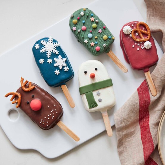 christmas-cakesicles.jpg?sw=554&q=85