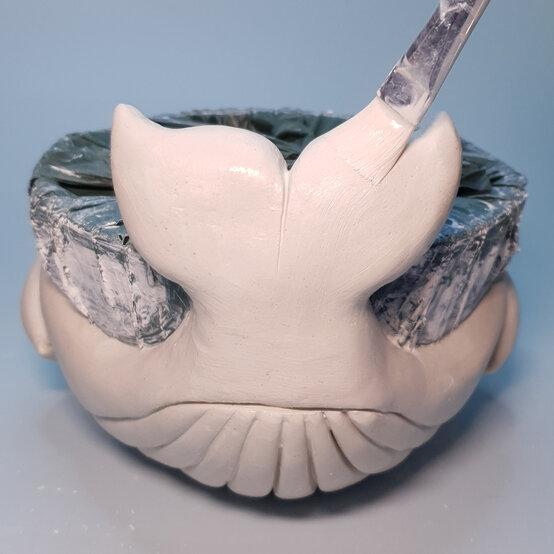 Idea_how-to-make-a-yarn-bowl-with-air-drying-clay_step9g.jpg?sw=554&q=85