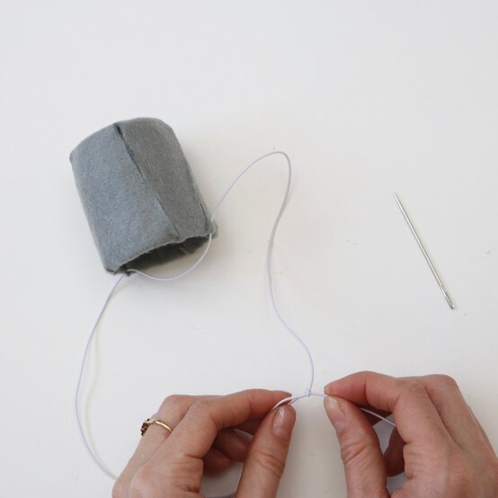 how_to_make_a_wolf_costume_step4-square.jpg?sw=554&q=85