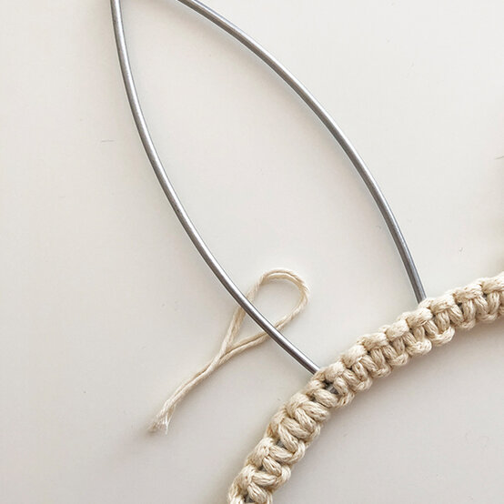 macrame-bunny-wreath-6a.jpg?sw=554&q=85