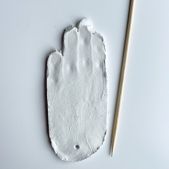 sustainable-ghost-ornament-1.jpeg?sw=554&q=85