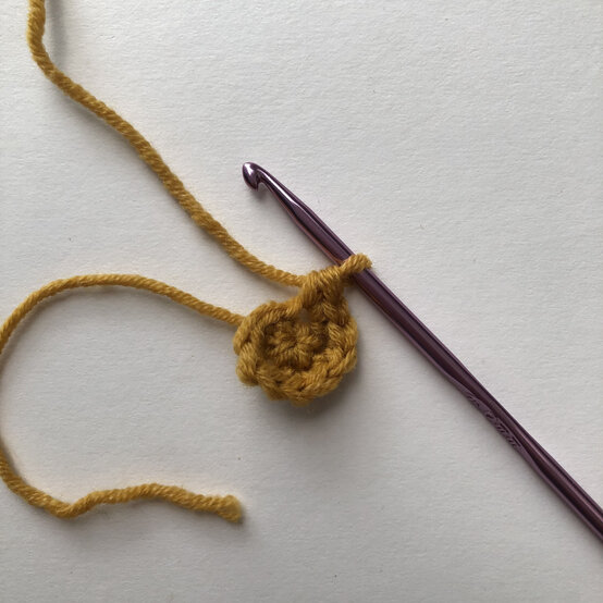 Christmas-stash-busting-ideas_Star2.jpg?sw=554&q=85