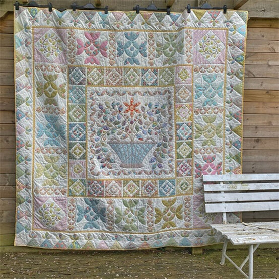 artisan-kate-murrell-quilt.jpg?sw=554&q=85