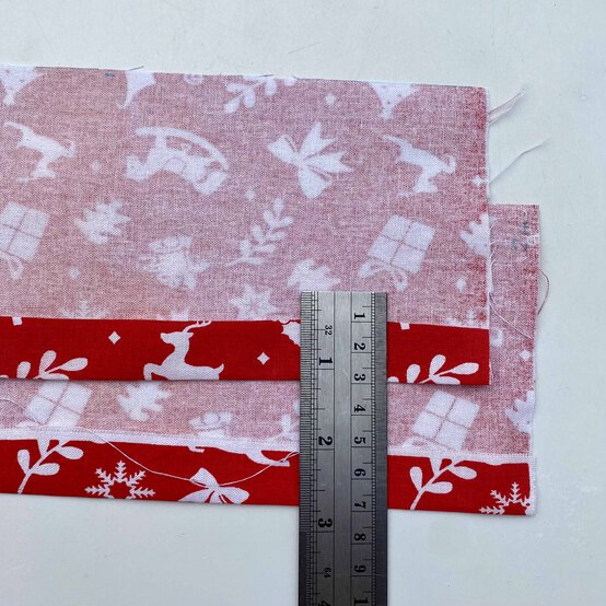 Idea_how-to-punch-needle-a-christmas-present-sack_step10.jpg?sw=554&q=85