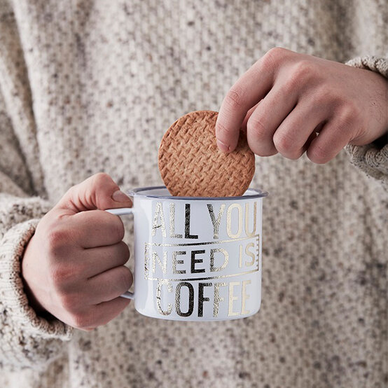 personalised-mug.jpg?sw=554&q=85