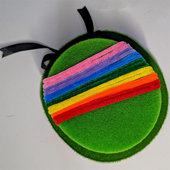 how-to-make-a-st-patricks-day-hat_step-4.jpg?sw=554&q=85