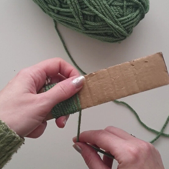 How%2Dto%2DMake%2Da%2DSpring%2DCottage%2DLatch%2DHook%2DRug%5Fyarn.jpg?sw=554&q=85