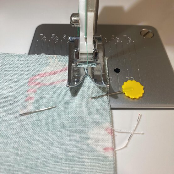 how-to-make-fabric-crackers_step4.jpg?sw=554&q=85