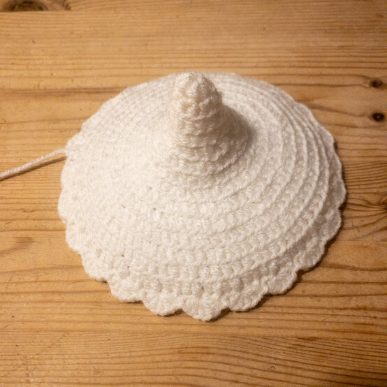 gingerbreadhouse-_house_3_roof.jpg?sw=554&q=85