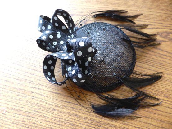 ribbon-on-base.jpg?sw=554&q=85