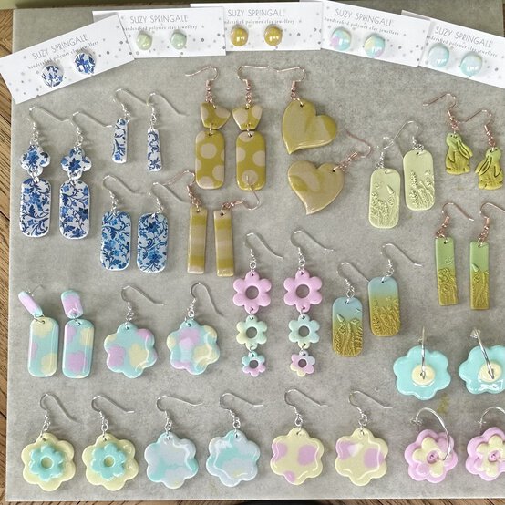 artisan-suzy-springall-jewellery.jpeg?sw=554&q=85