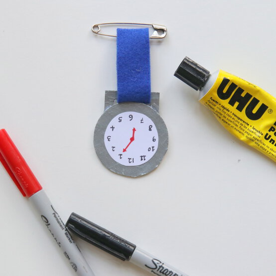 how_to_make_a_doctor_pearl_costume_step5-square.jpg?sw=554&q=85