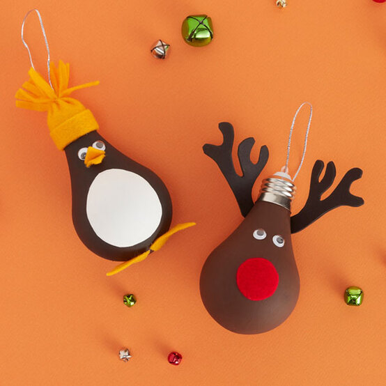 how-to-make-christmas-character-lightbulbs_finished-lightbulbs.jpg?sw=554&q=85