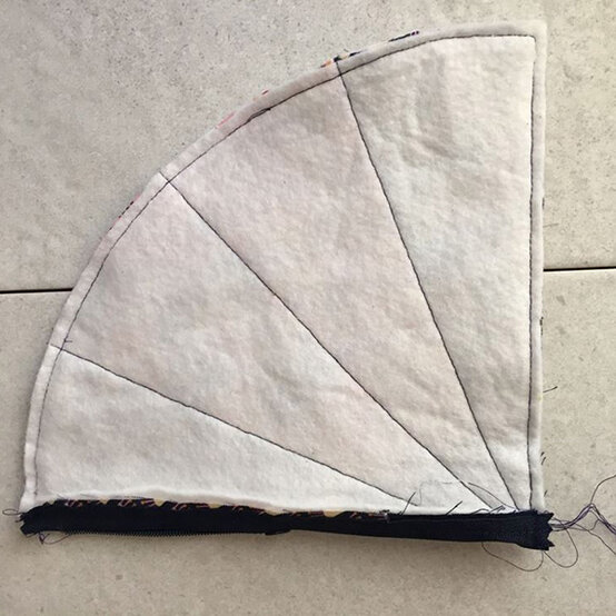 fan-purse-11.jpg?sw=554&q=85