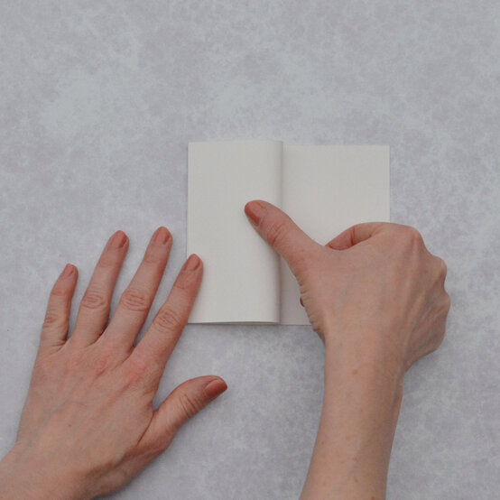 concertina-cards9.jpg?sw=554&q=85