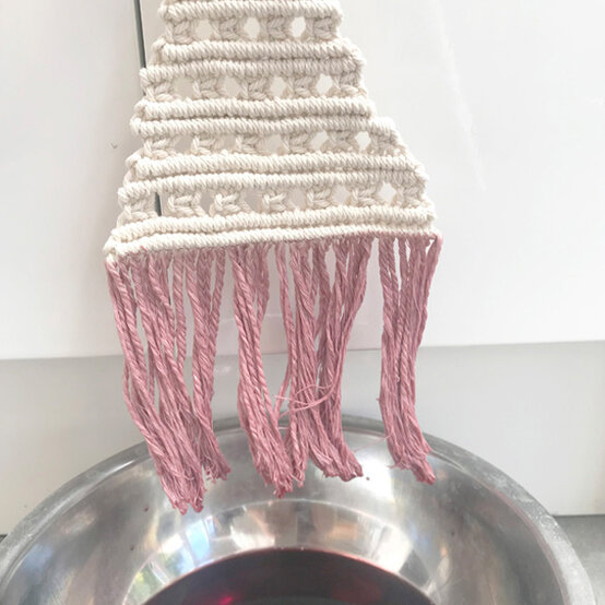 idea_macrame-medium-christmas-tree_step11.jpg?sw=554&q=85