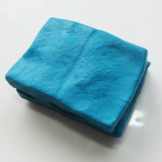 fimo-leather-effect-passport-cover-2.jpg?sw=554&q=85