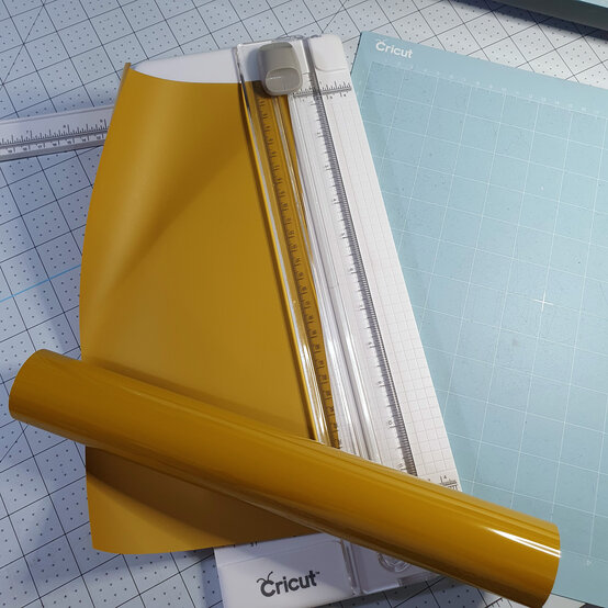 personalise-a-hessian-sack_step10_edit.jpg?sw=554&q=85