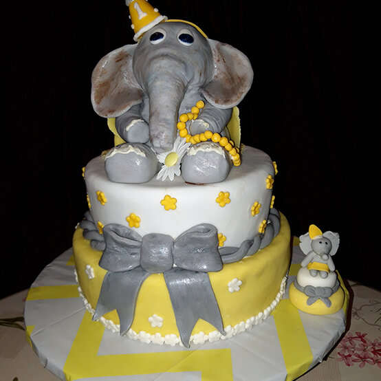 artisan-lynette-barreto-FAMILY!-elephant-cake.jpg?sw=554&q=85