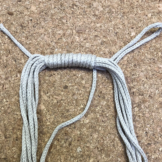 macrame_egg_holder_step_1_a.jpg?sw=554&q=85