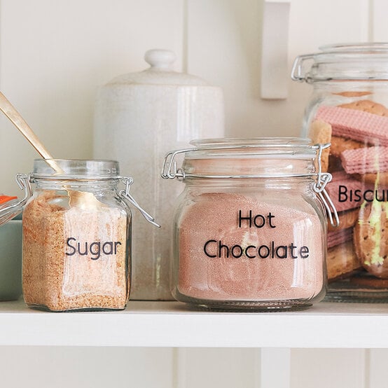 personalised-jars_cricut.jpg?sw=554&q=85