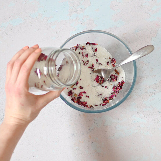 5_craft_ideas_for_sustainable_living_ideas26.jpg?sw=554&q=85