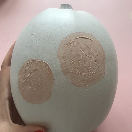 autumnal-painted-pumpkins-6-600x600.jpg?sw=554&q=85