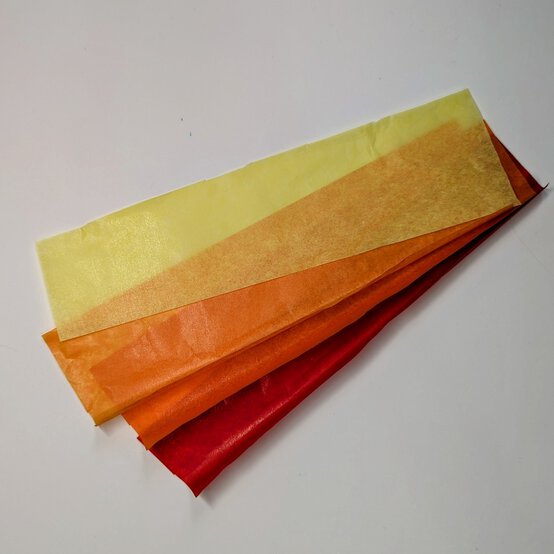 how-to-make-a-wooden-spoon-dragon-puppet_step-7c.jpg?sw=554&q=85