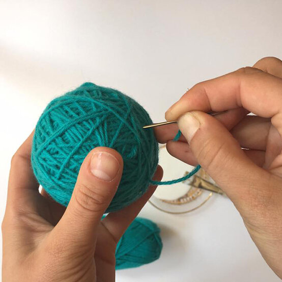 yarn-ball-baubles-5b.jpg?sw=554&q=85