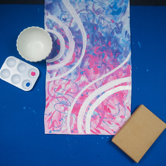 how-to-make-colourful-wrapping-paper---step_6.jpg?sw=554&q=85