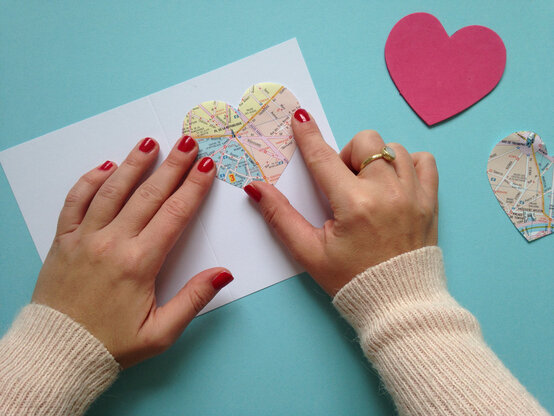 2-map-heart-card-edit.jpg?sw=554&q=85