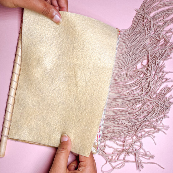 how_to_make_a_bargello_wallhanging_step-10.1.jpg?sw=554&q=85